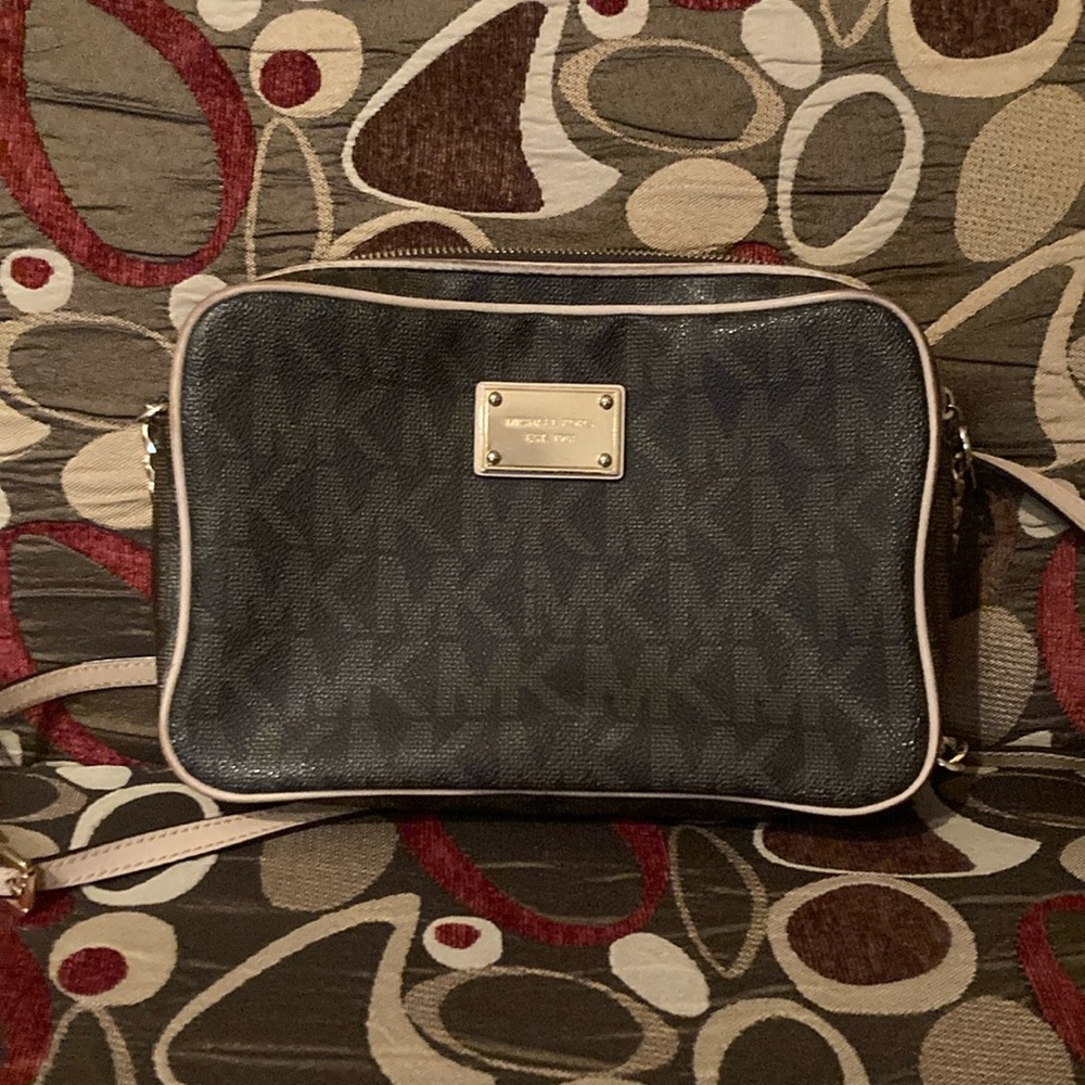 Michael Kors purse for sale